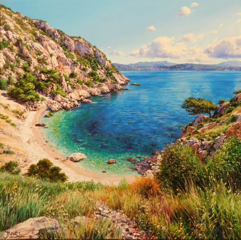 BEACH IN THE MORNING