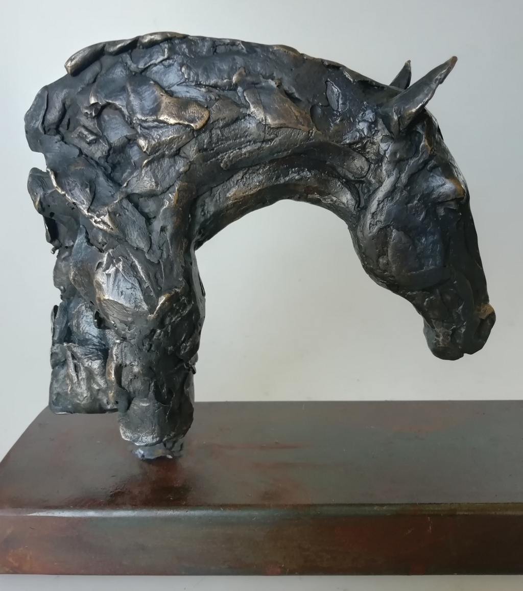 HORSE'S HEAD